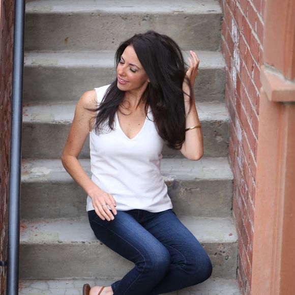 Meet your Posher, Lisa - Picture 1 of 1